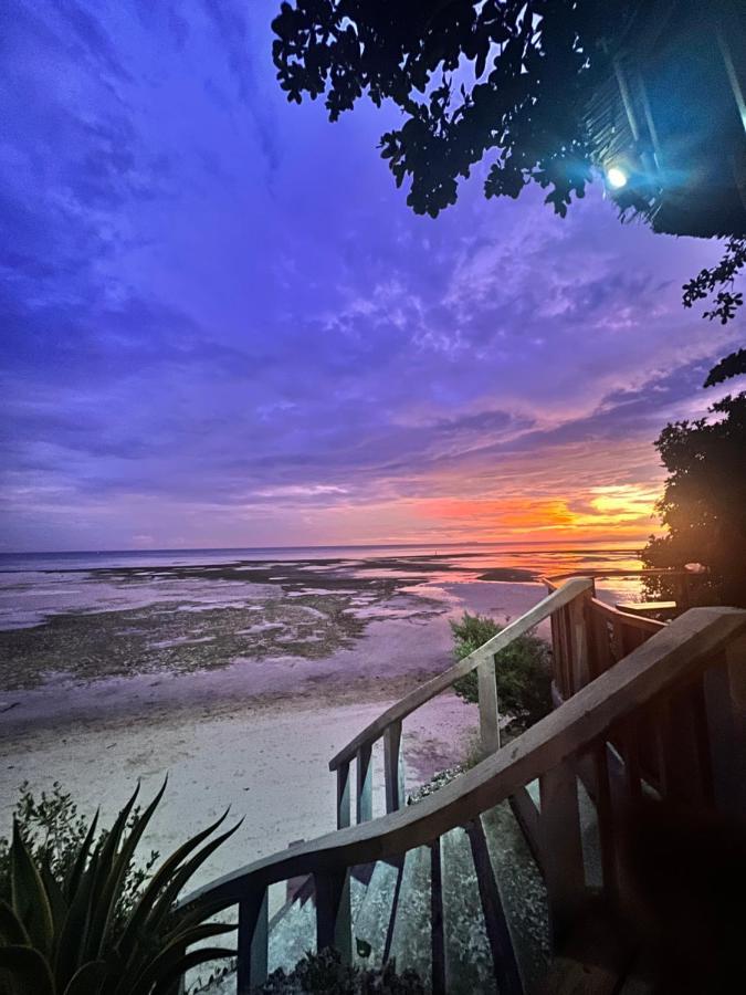 White Bada Guesthouse Siquijor Eksteriør bilde