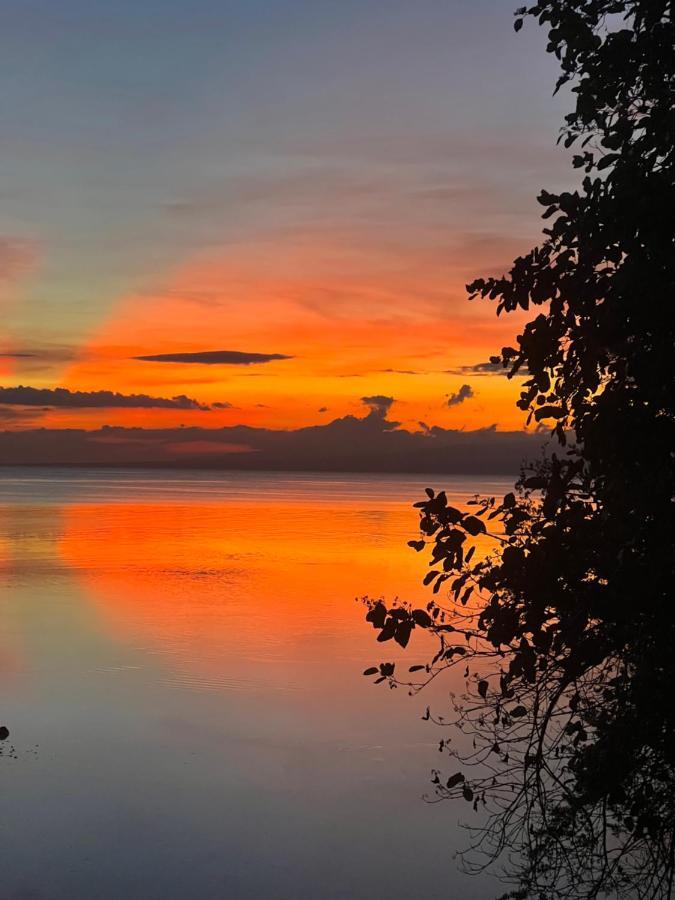White Bada Guesthouse Siquijor Eksteriør bilde